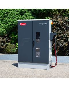 Der Fronius Energy Case sch&uuml;tzt Ihre Ladeinfrastruktur im Freien.
