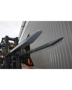 Die Gabelverlängerung im Curved Design von Eichinger ist die optimale Reichweitenverlängerung für Ihre Gabelstapler.