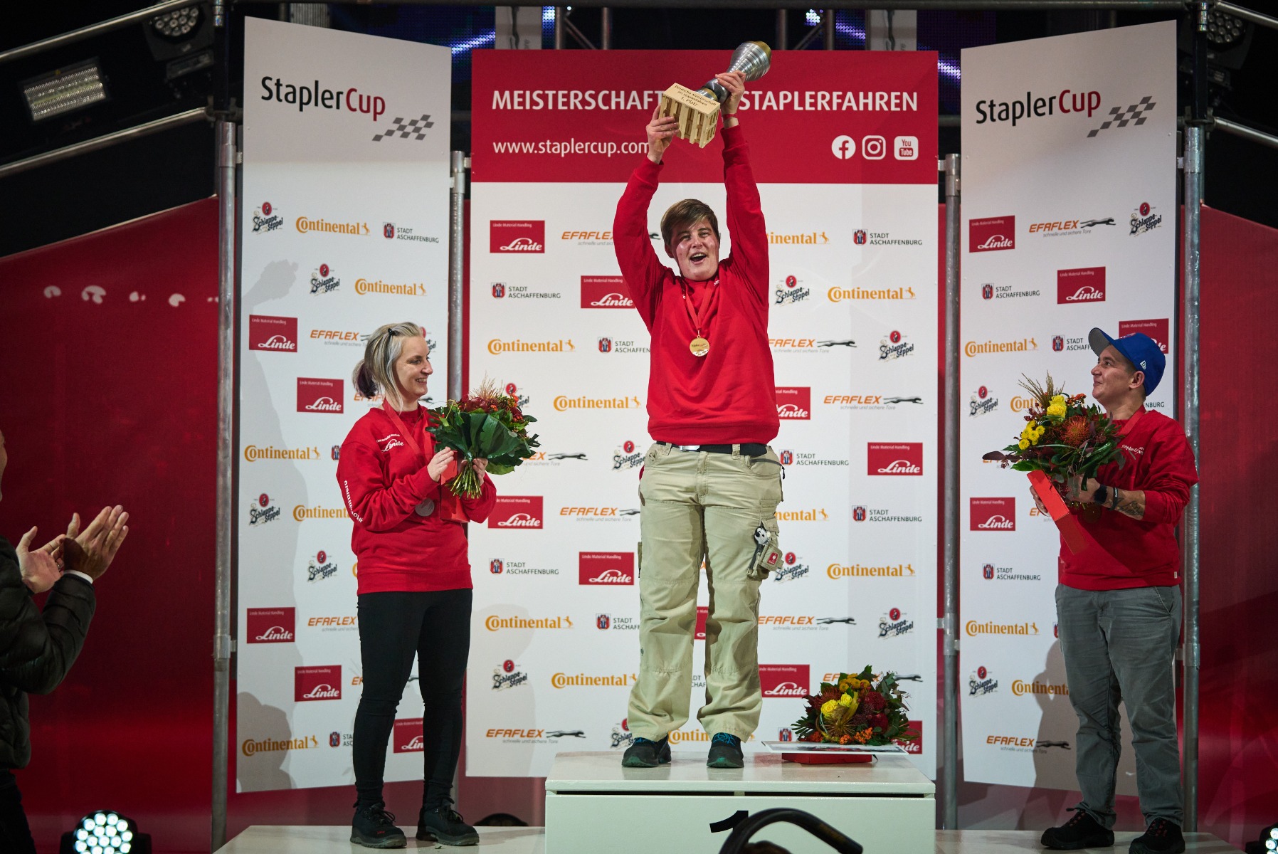 Frauen Power auf dem Siegertreppchen: Melanie Holl (Platz 1), Barbara Marr (Platz 2) und Steffi Schache (Platz 3).